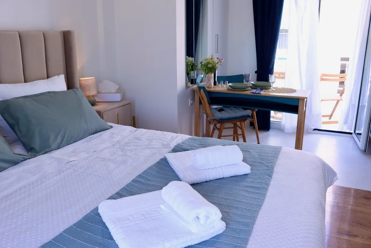 Bright studio apartment on Iou Street in Kypseli
