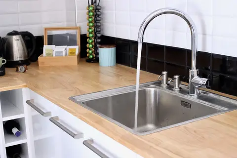 Modern compact kitchen